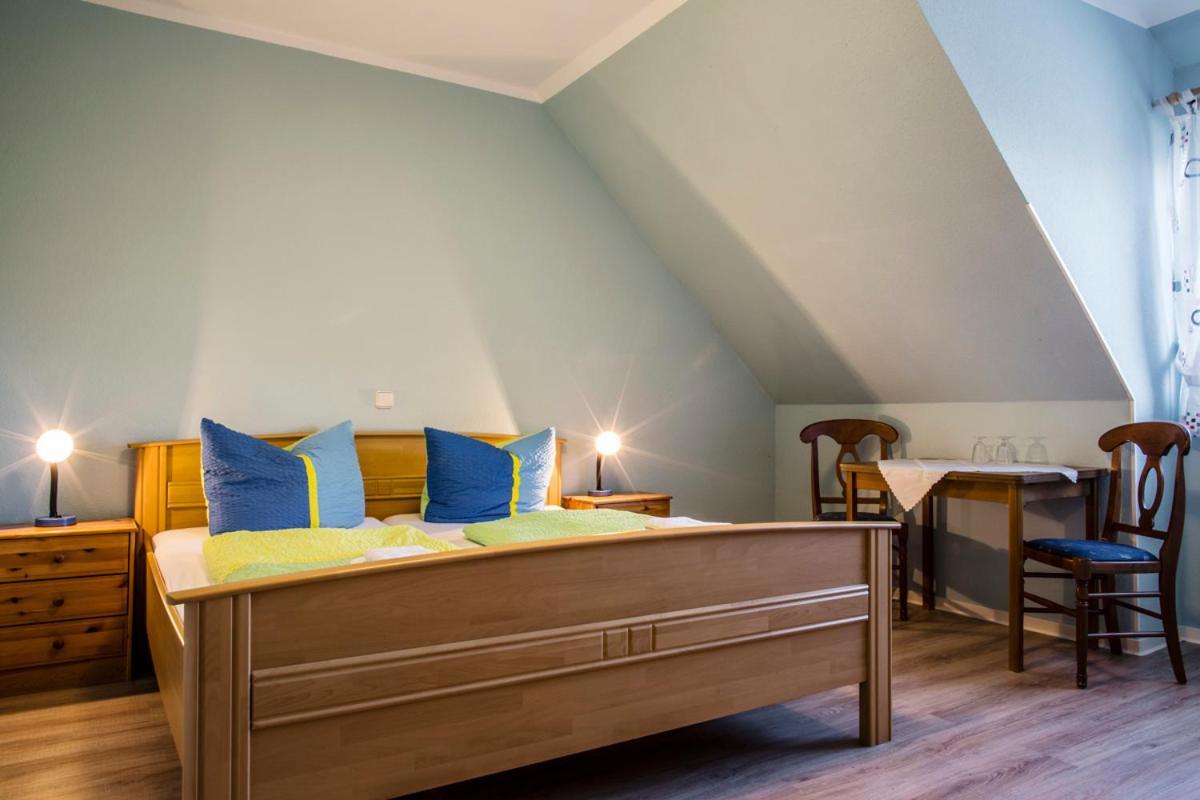 נויהרלינגרזיל Logia Hotel Garni מראה חיצוני תמונה
