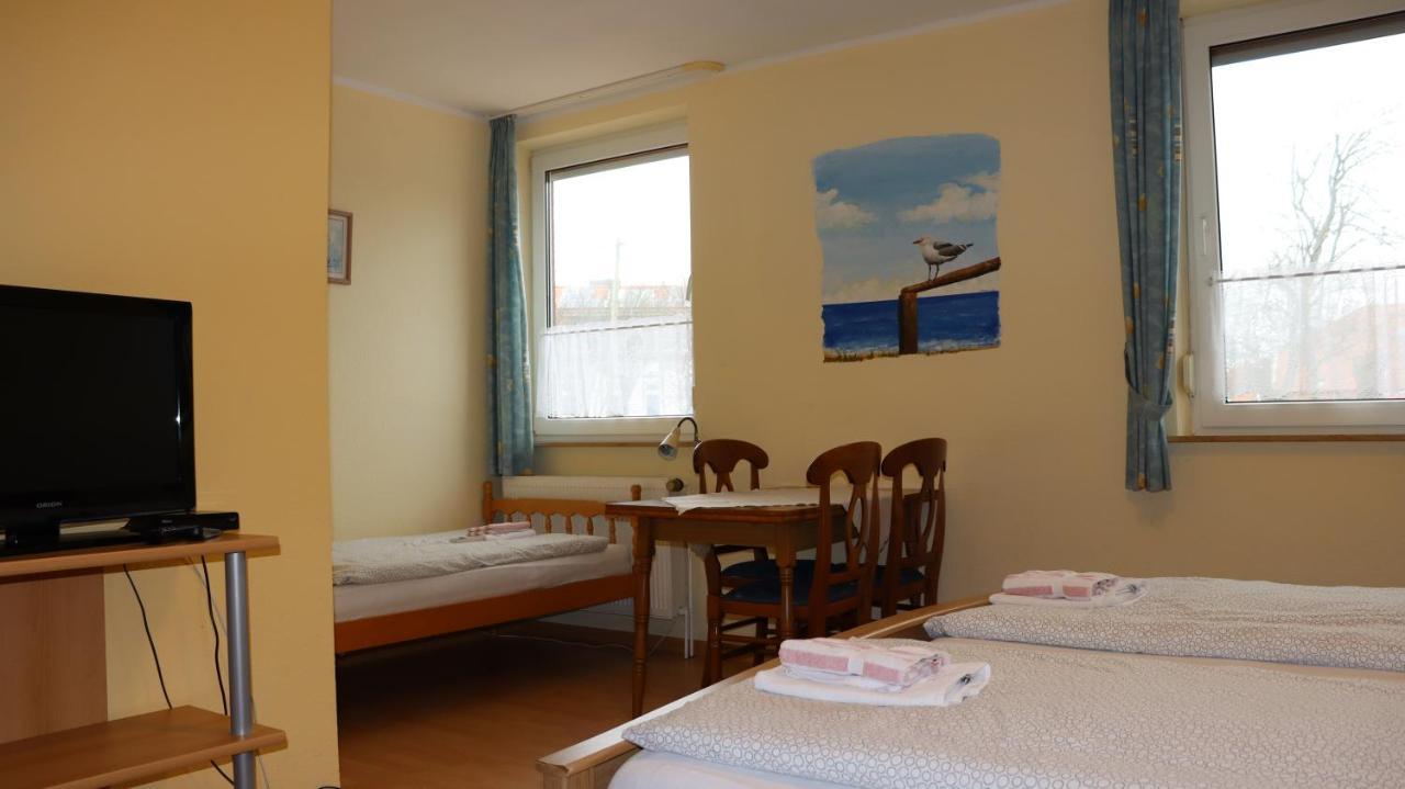 נויהרלינגרזיל Logia Hotel Garni מראה חיצוני תמונה